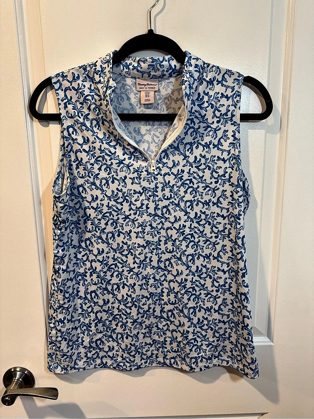 Tommy Bahama Golf & Tennis Abstract Print Size Medium Like New